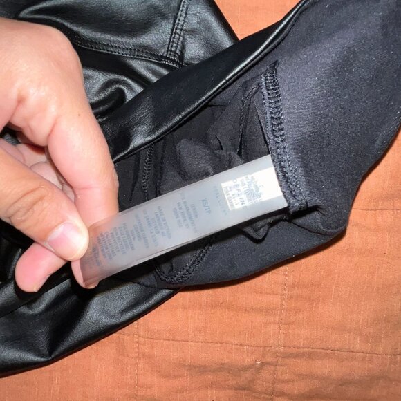 Offline By Aerie Black Faux Leather High-Waisted Leggings Xs - Picture 9 of 10